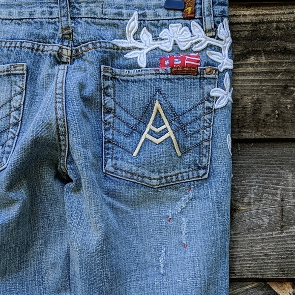 a pocket jeans